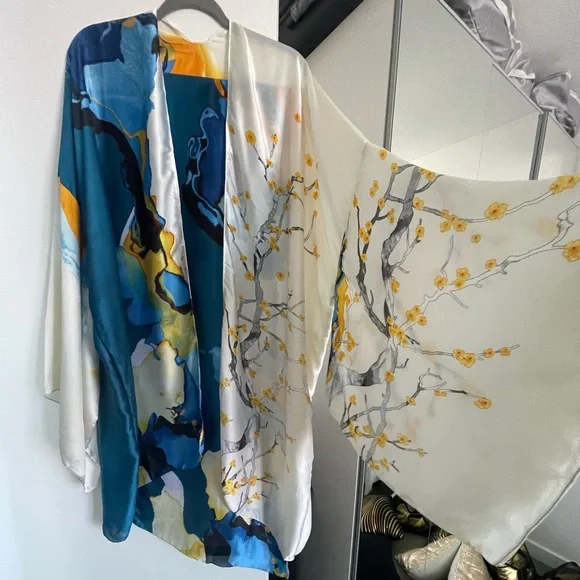 Kimono /dress- one sz fits most sm-3X - Picture 8 of 9